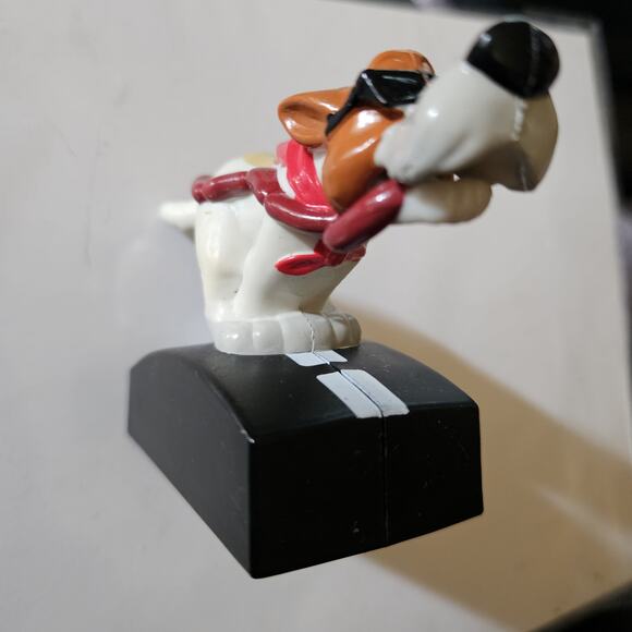 1996 Burger King Oliver and Company Dodger - Picture 2 of 3